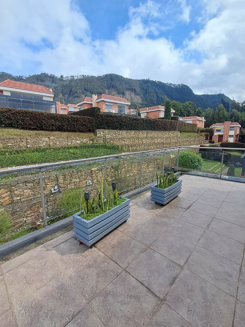 Luminosa Y Amplia Casa En Venta En Cajicá