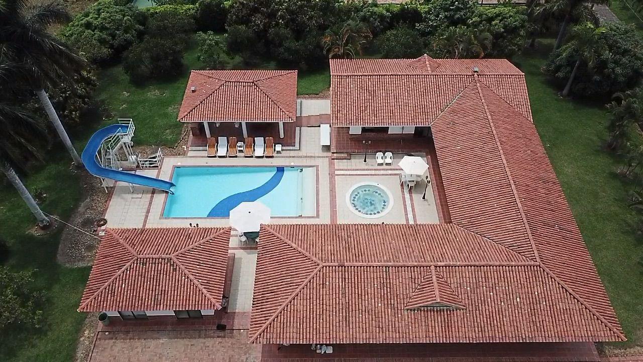HERMOSA CASA CAMPESTRE EN LA MESA