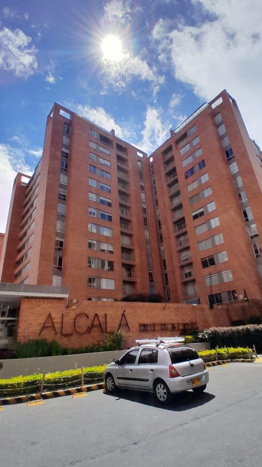 Vendo hermoso apartamento en Alcala / 233-944