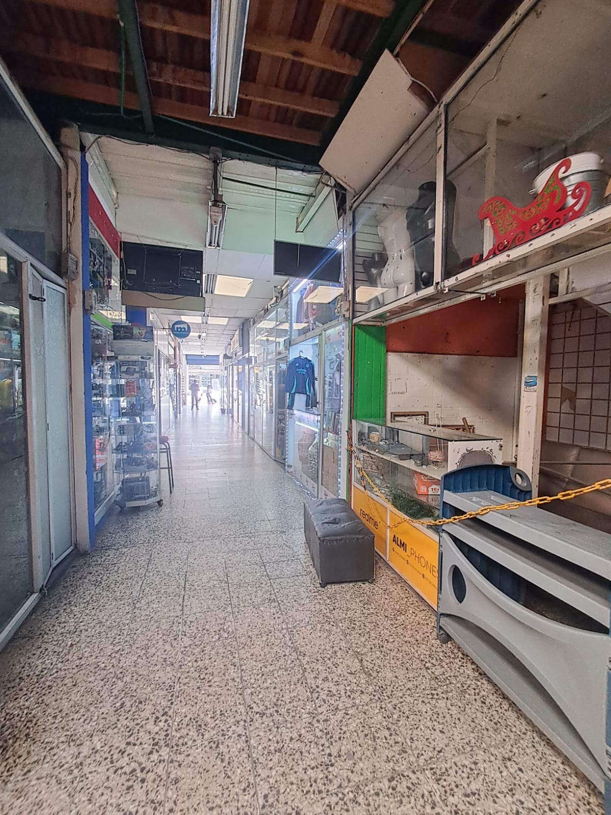 Hermosa Bodega En Arriendo En El Ricaurte