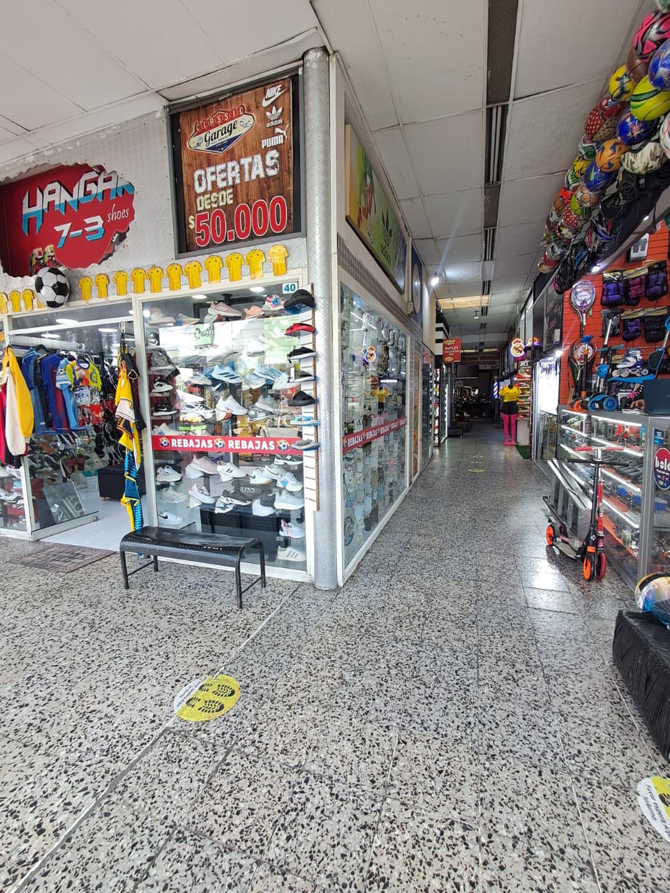 Hermosa Bodega En Arriendo En El Ricaurte