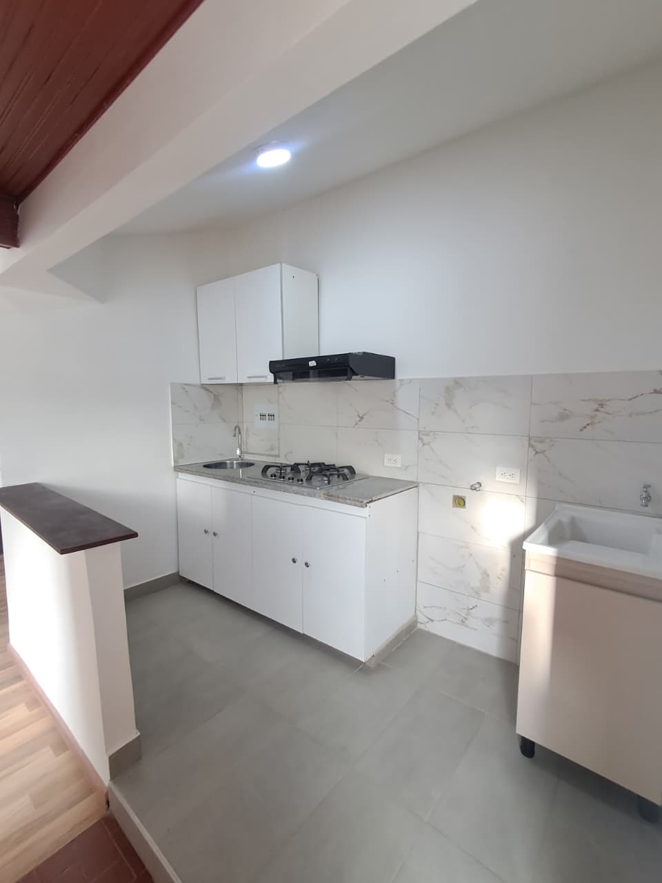 Oportunidad de Inversión Estratégica en Chapinero Casa Rentable de 3 Pisos