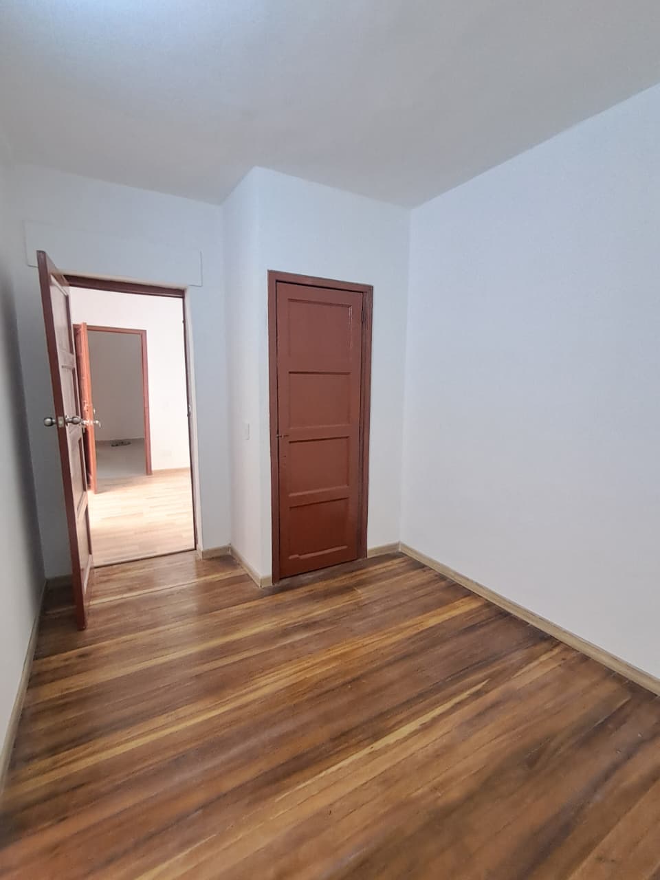Oportunidad de Inversión Estratégica en Chapinero Casa Rentable de 3 Pisos