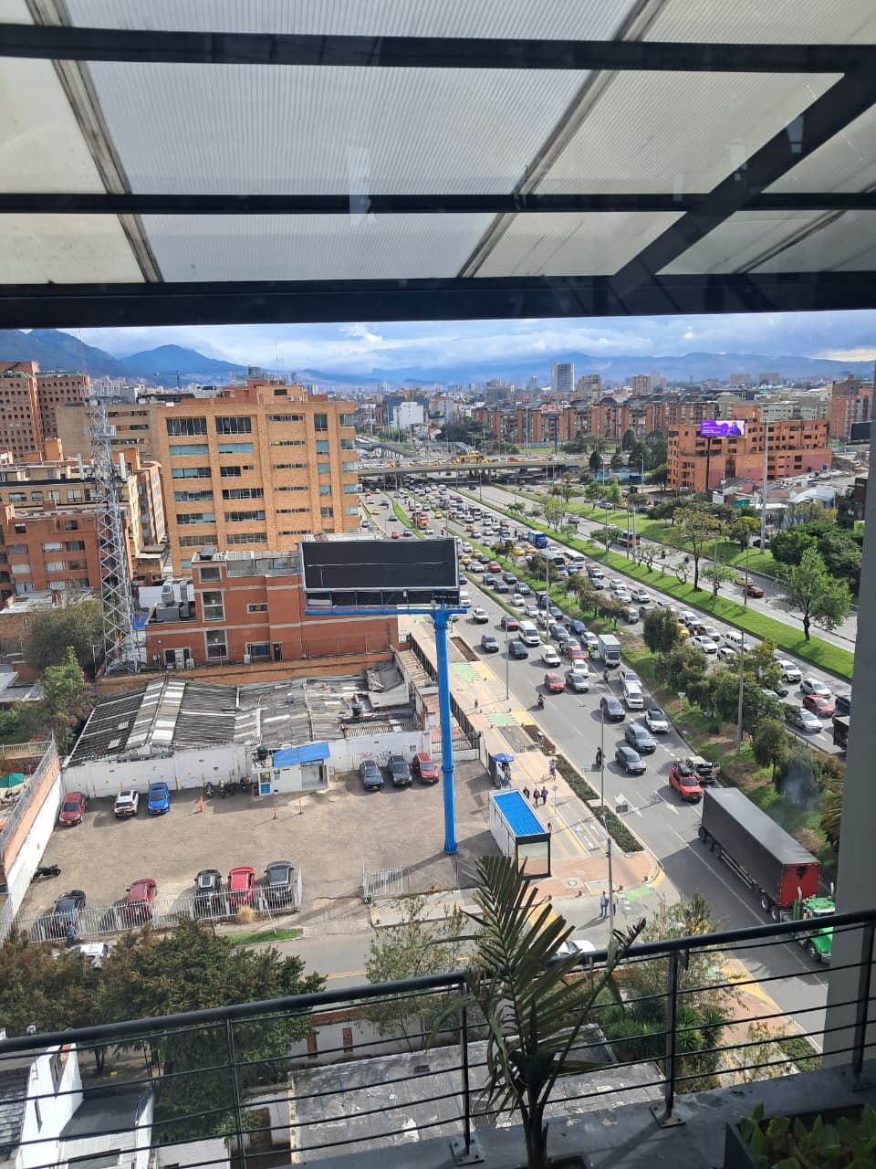 Acogedora Oficina En Arriendo En Santa Bibiana