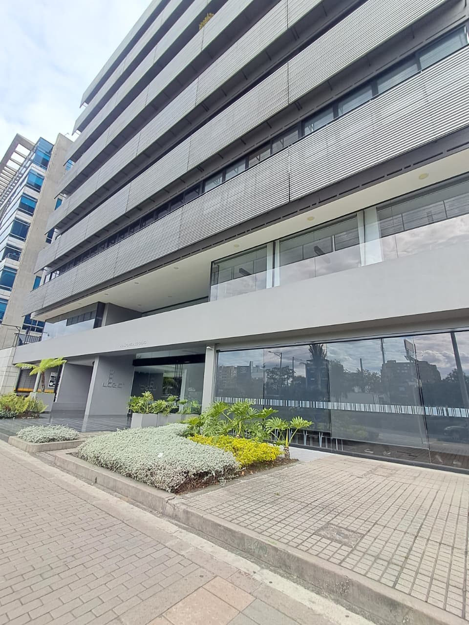 Acogedora Oficina En Arriendo En Santa Bibiana