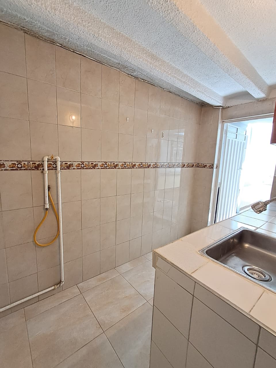 PRECIOSA CASA EN ENGATIVA