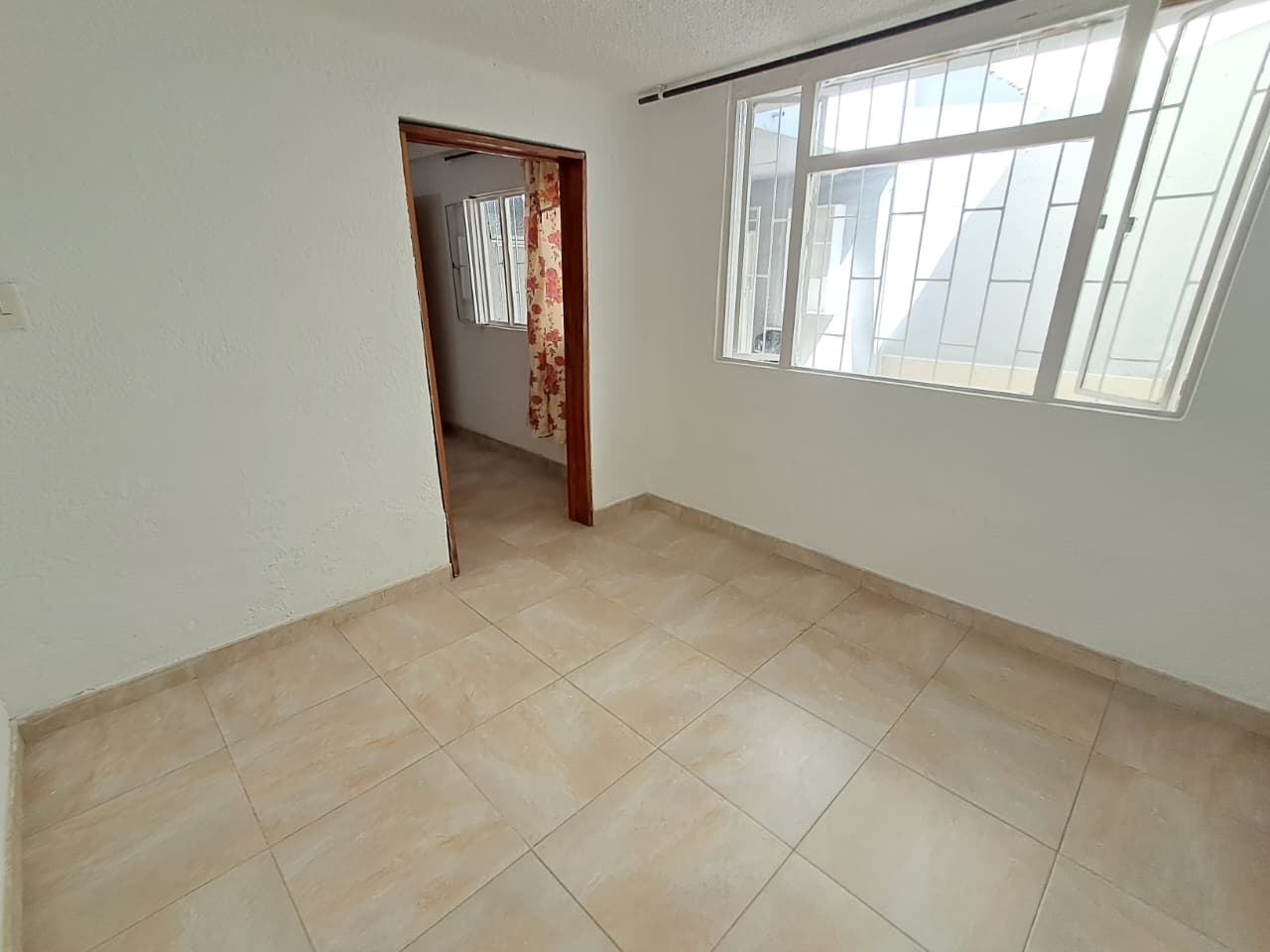 PRECIOSA CASA EN ENGATIVA