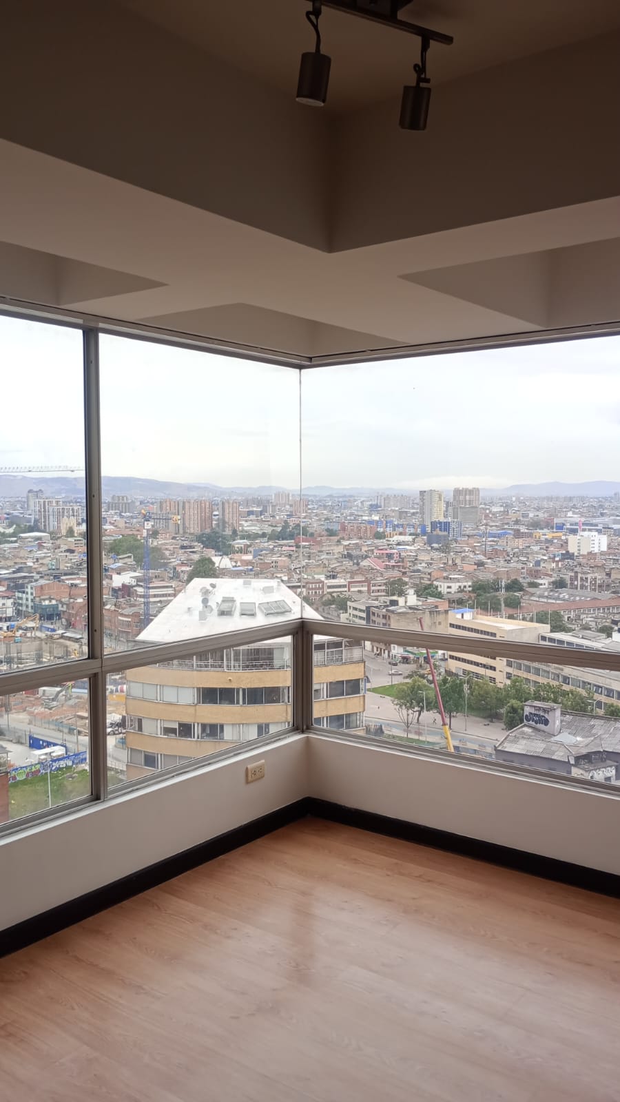 Hermoso Apartamento En Arriendo En El Centro Internacional