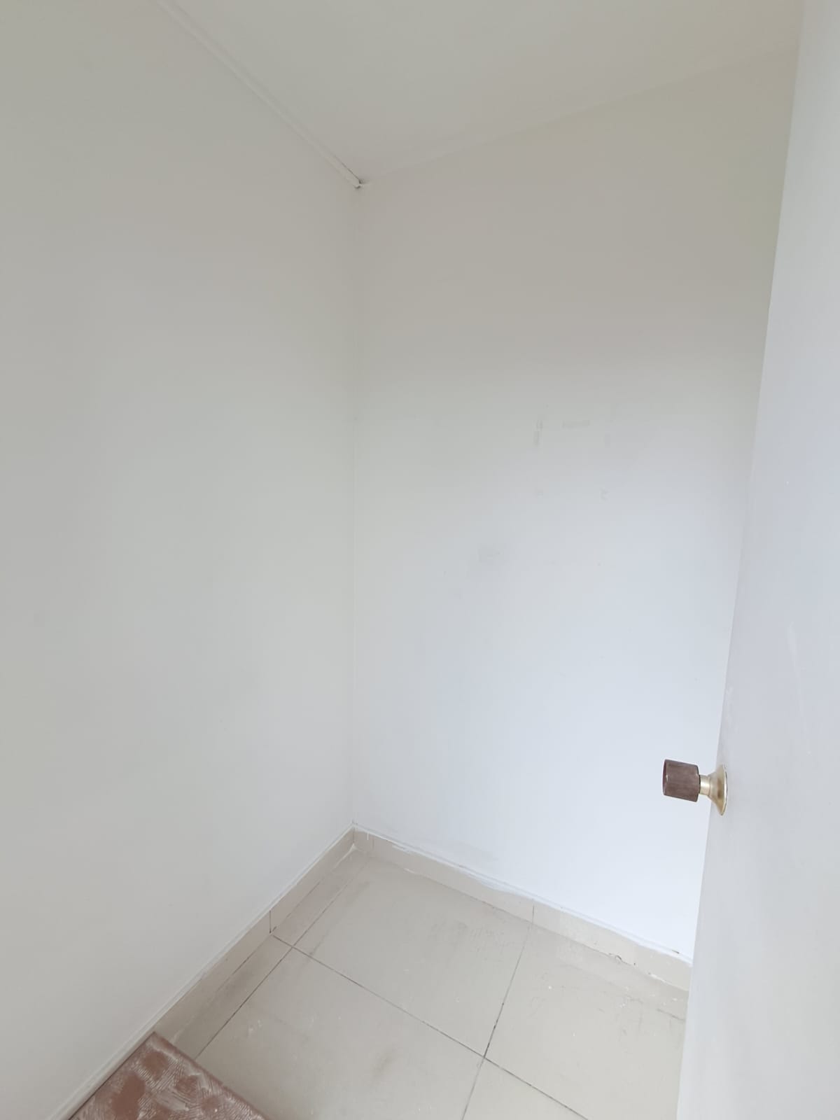 Hermoso Local En Venta En Colina