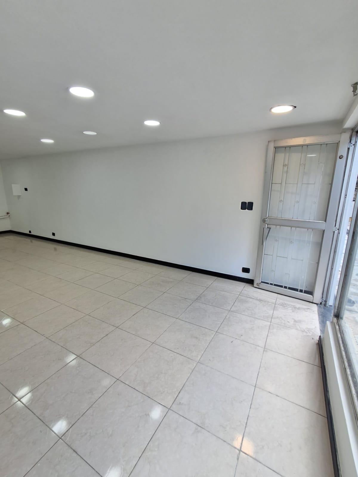 Lindo Local En Arriendo En El Chico