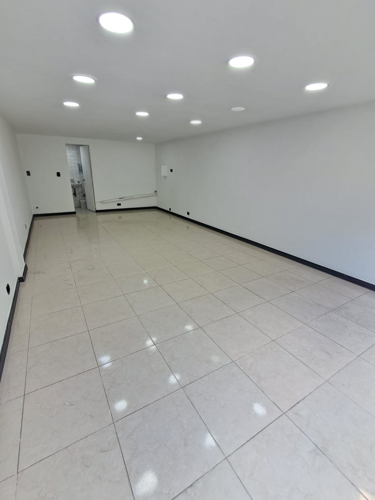 Lindo Local En Arriendo En El Chico