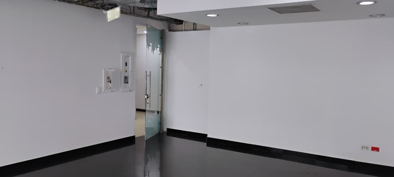 Hermosa Oficina En Arriendo