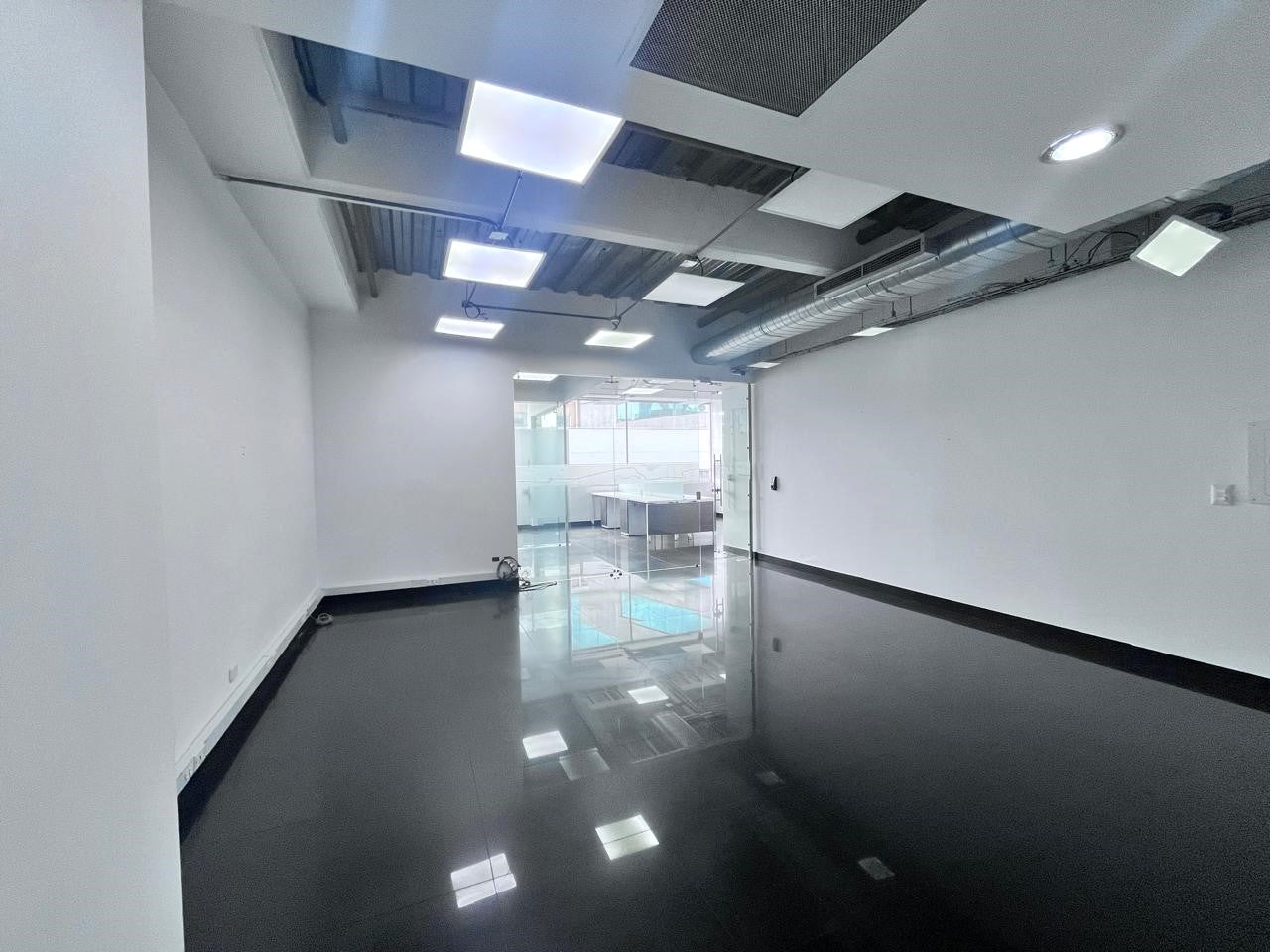 Hermosa Oficina En Arriendo