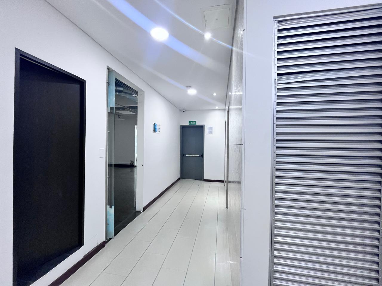 Hermosa Oficina En Arriendo