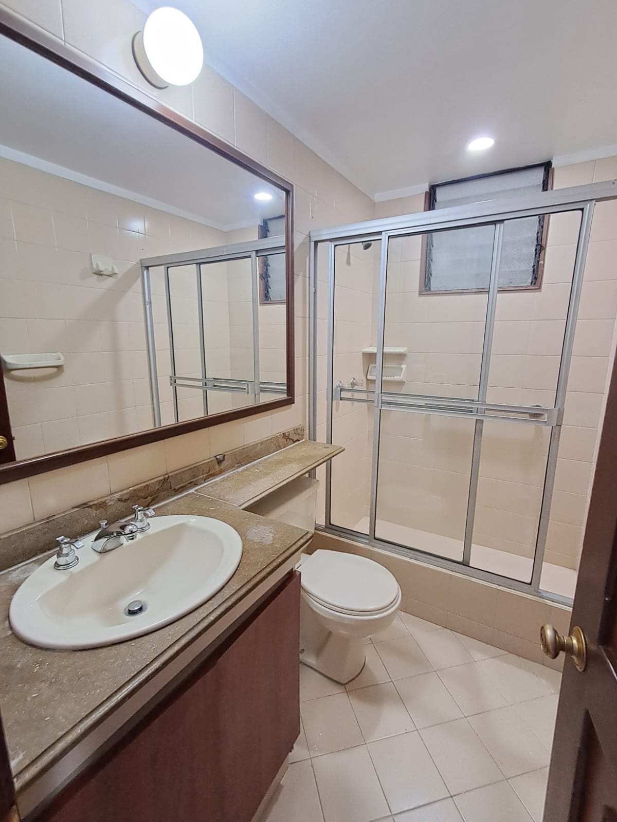 Lindo Apartamento En Arriendo En Pontevedra