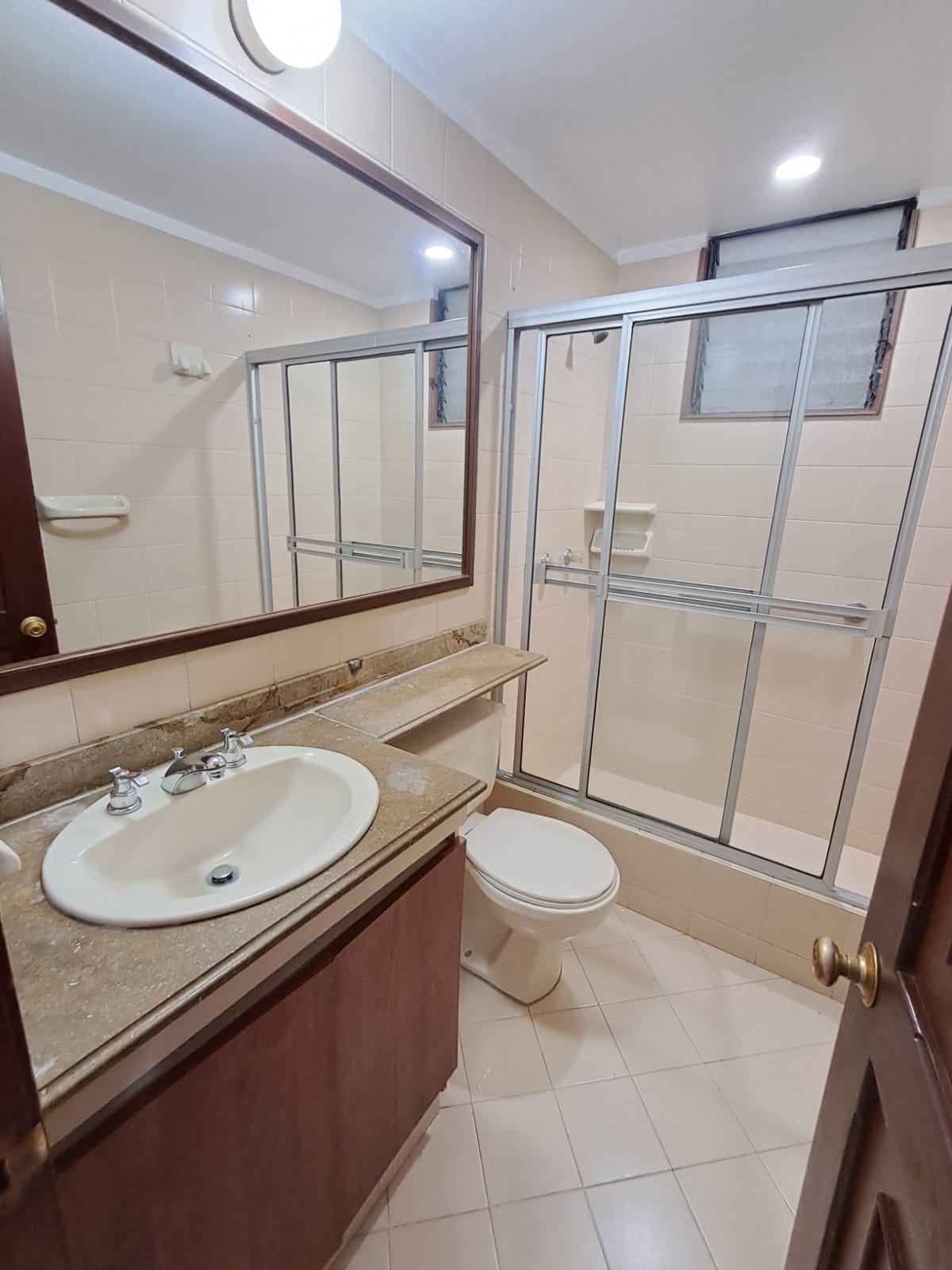 Lindo Apartamento En Arriendo En Pontevedra