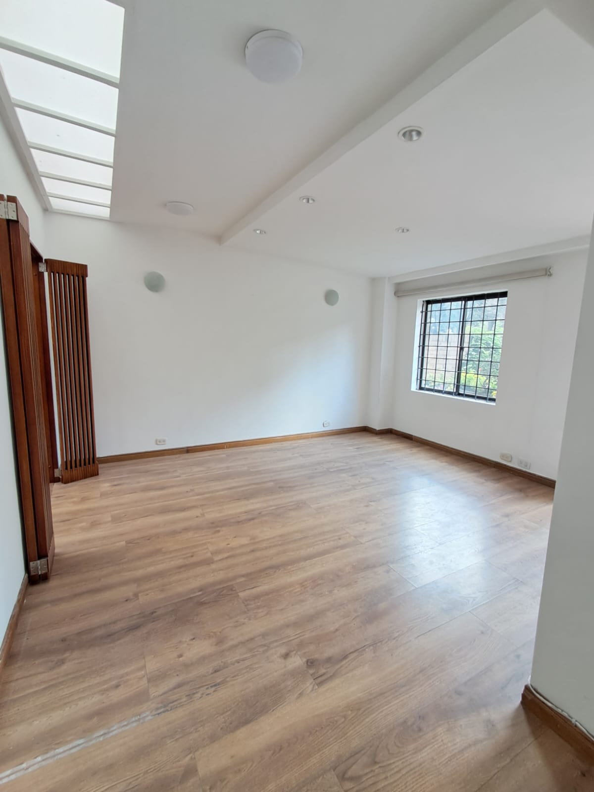 Lindo Local En Arriendo En Unicentro