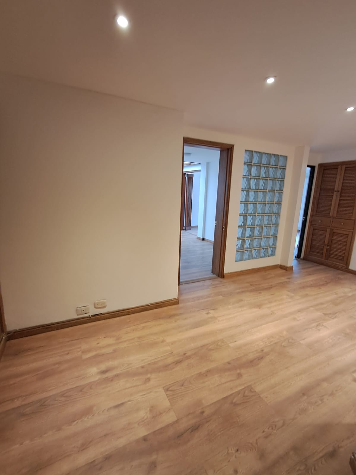 Lindo Local En Arriendo En Unicentro