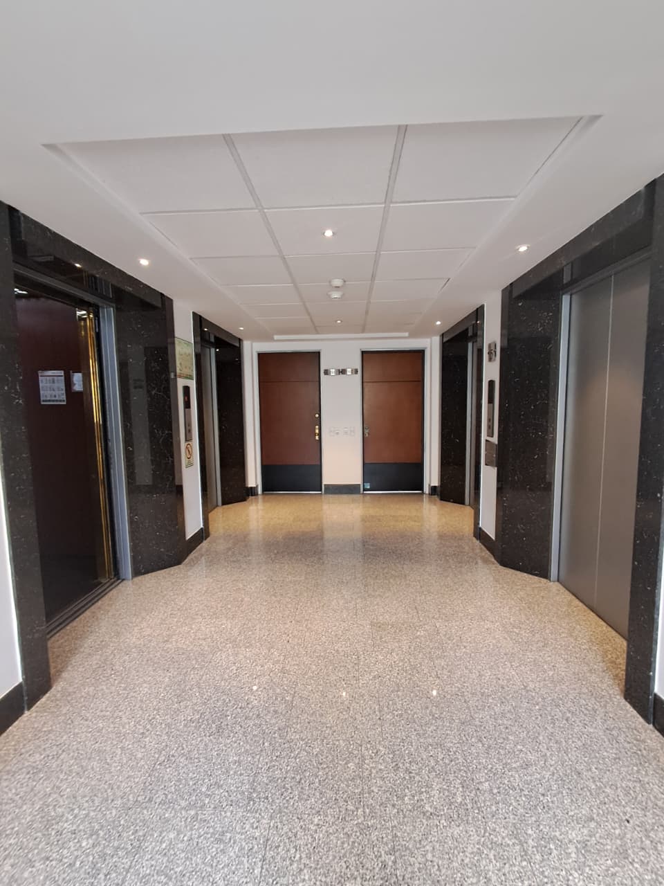 Espectacular Consultorio O Oficina amoblada en arriendo en North Point