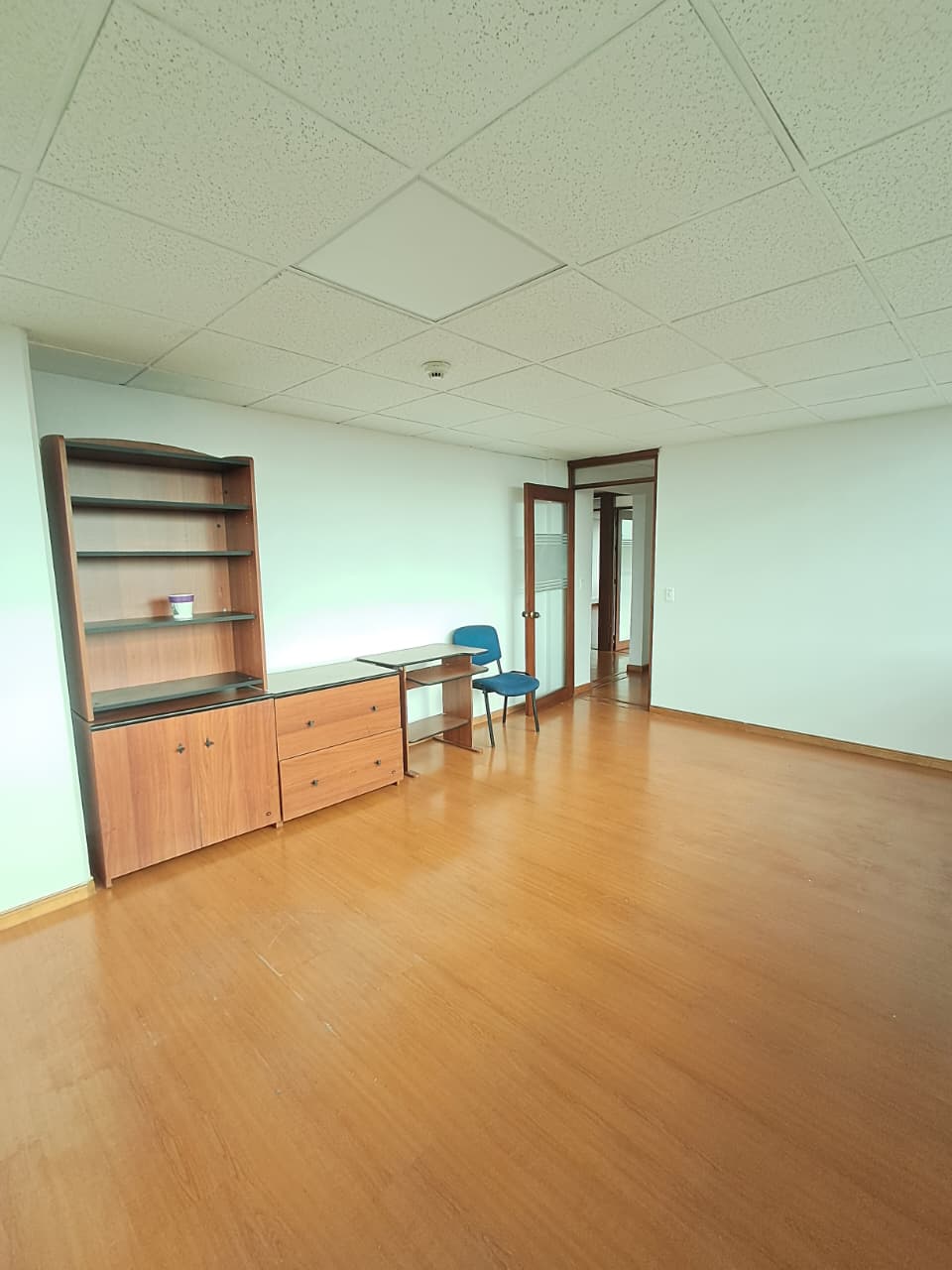 Amplia Oficina En Arriendo En La Cabrera