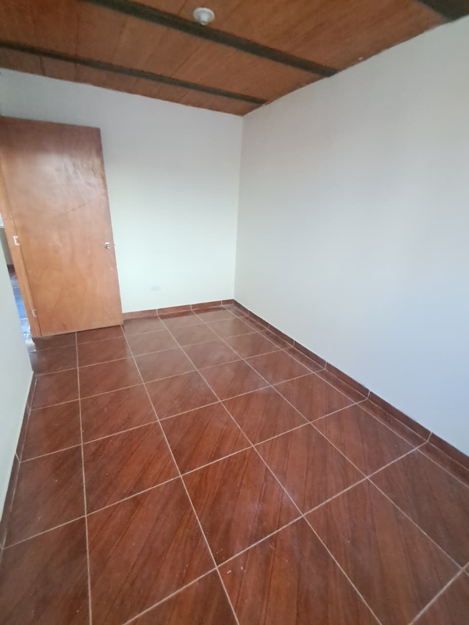 Amplia Casa En Arriendo En Las Cruces