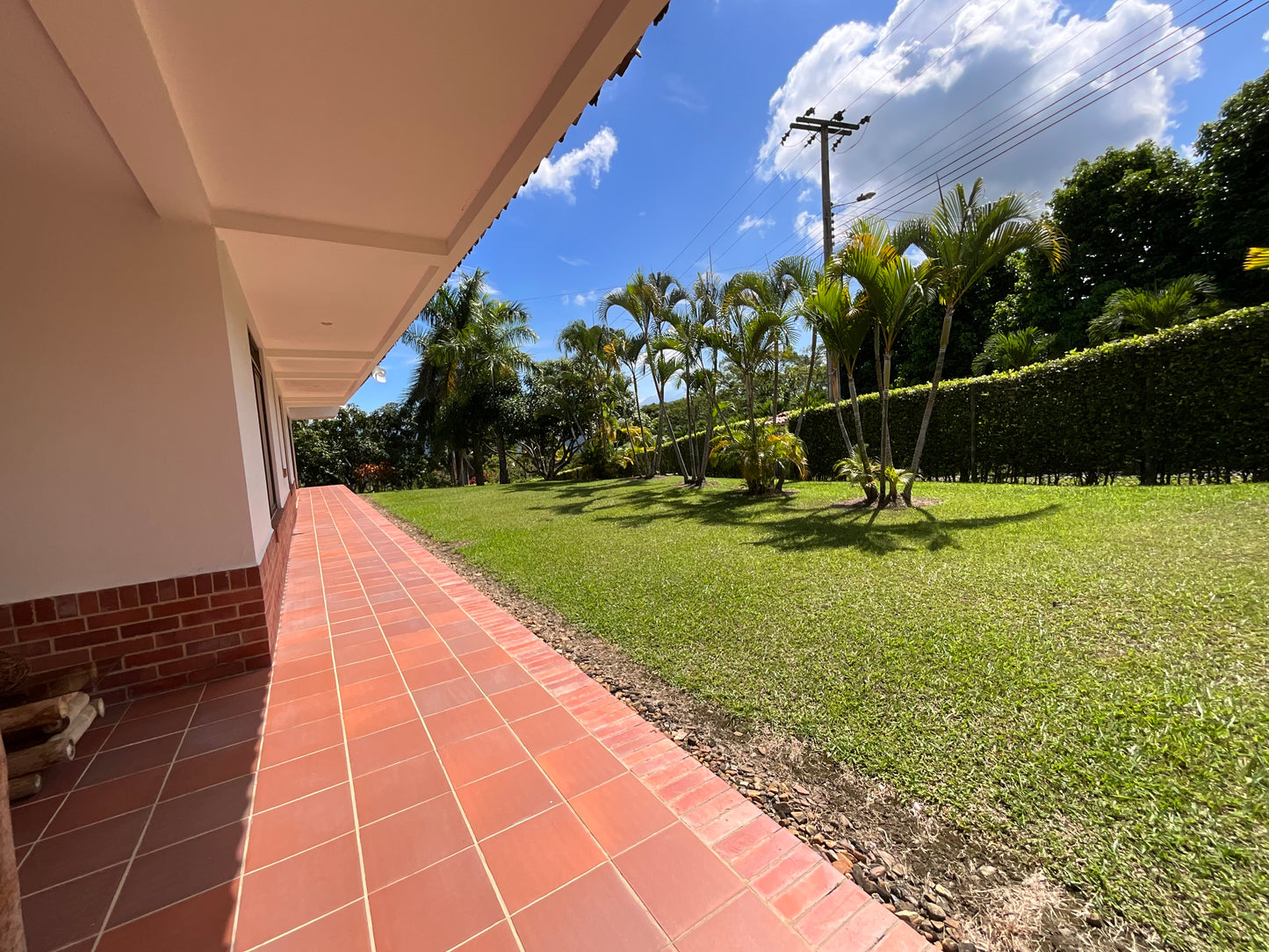 HERMOSA CASA CAMPESTRE EN LA MESA