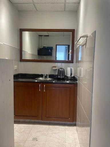 Espectacular Consultorio O Oficina amoblada en arriendo en North Point